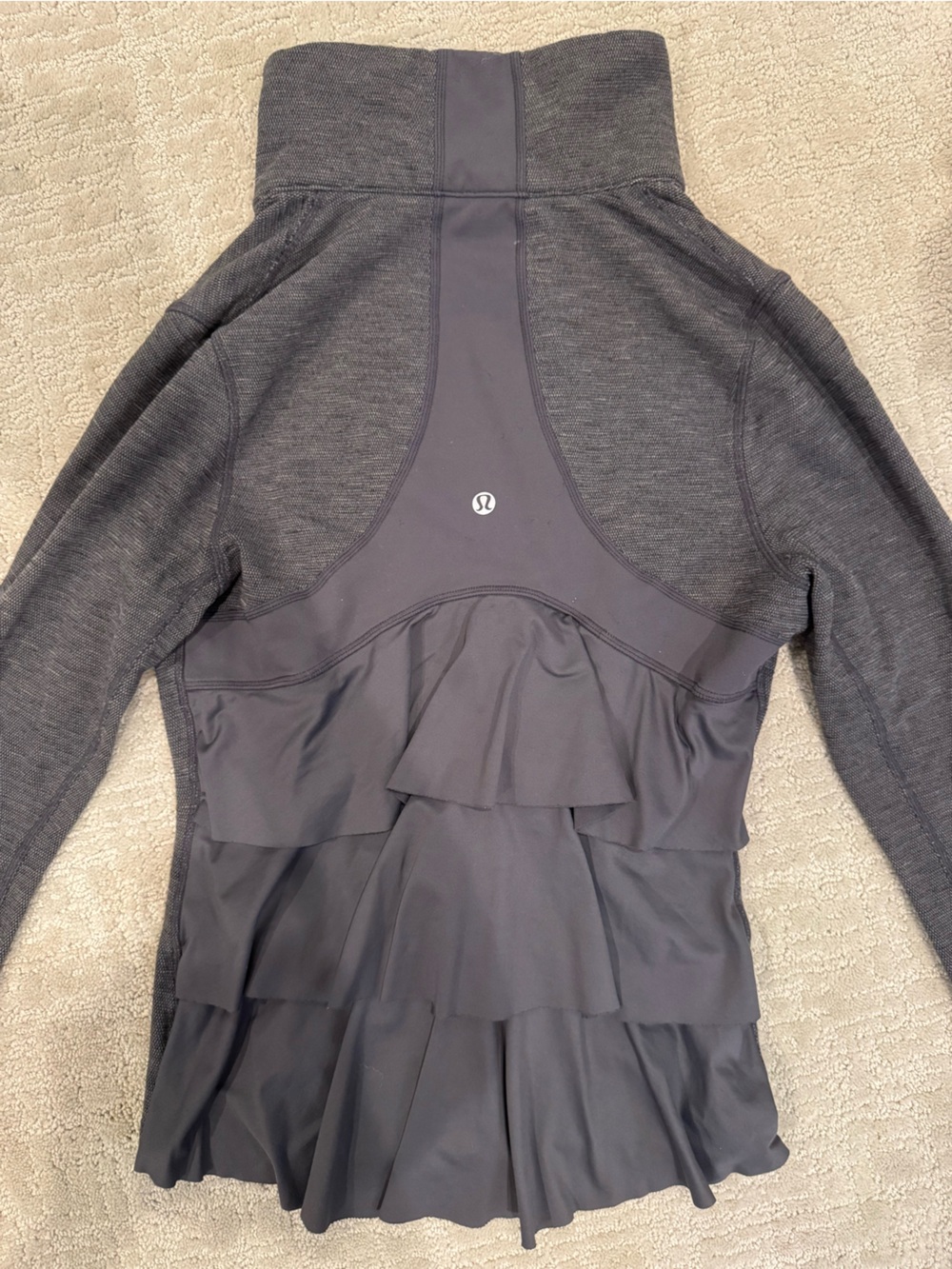 Lululemon Ruffle Back Jacket Gray Size 4